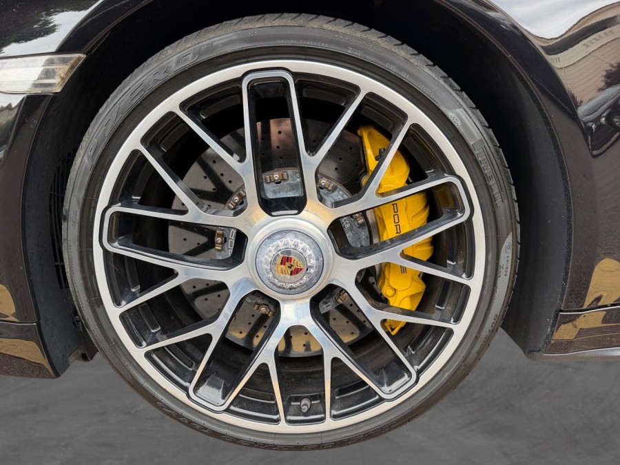 PORSCHE d'occasion 911 Turbo S de 2015 Cannes (06)﻿