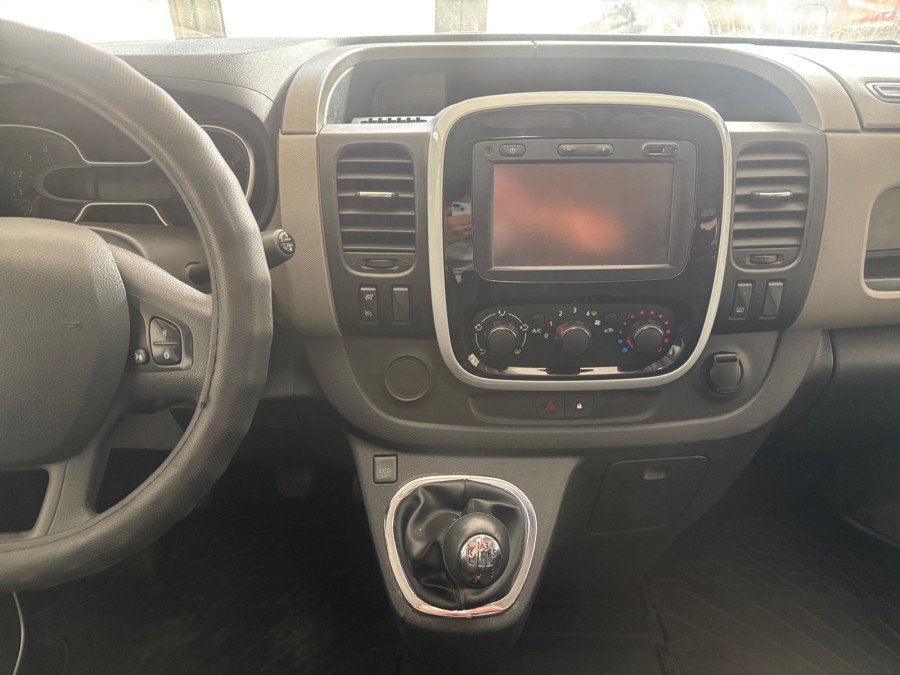 RENAULT d'occasion TRAFIC L1H1 1.6 DCI 140 CONFORT VAN de 2017