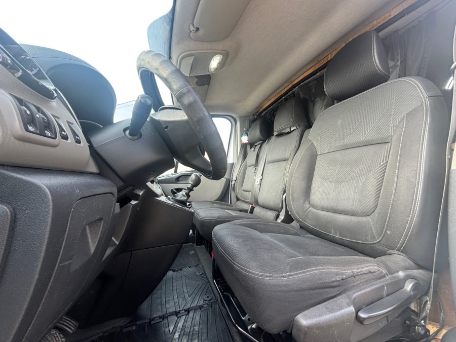RENAULT d'occasion TRAFIC L1H1 1.6 DCI 140 CONFORT VAN de 2017
