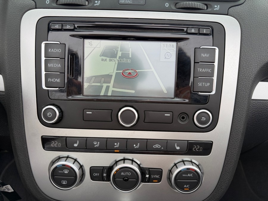 VOLKSWAGEN d'occasion EOS 2 TSI 210 SPORTLINE DSG AUTO de 2013 Troyes