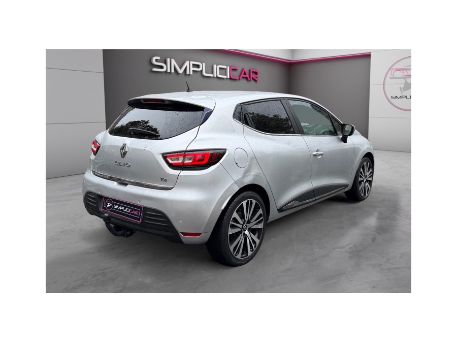 RENAULT d'occasion CLIO IV 0.9 TCE 90 Intens de 2016 Paris 17 (75)﻿