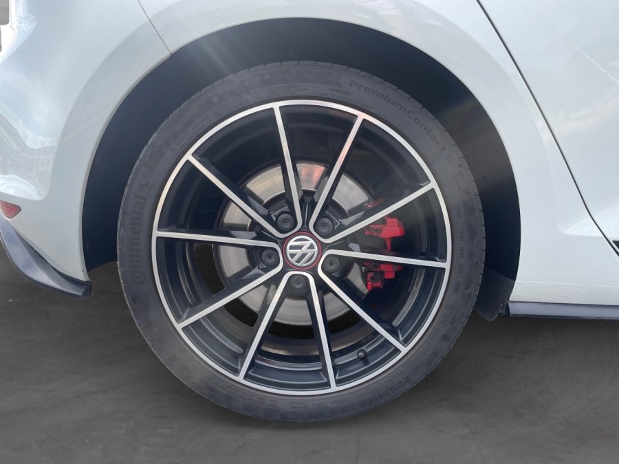 VOLKSWAGEN d'occasion GOLF VII 2 TSI 265 GTI CLUBSPORT DSG AUTO de