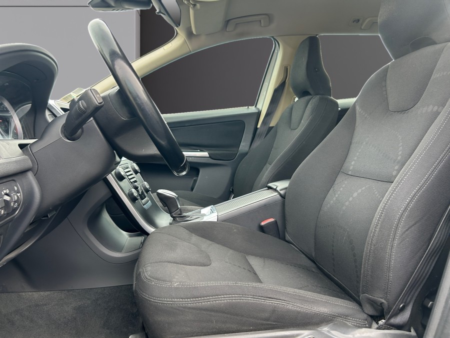 VOLVO d'occasion XC60 D3 AWD 163ch Kinetic Geartronic de 2013 Méry