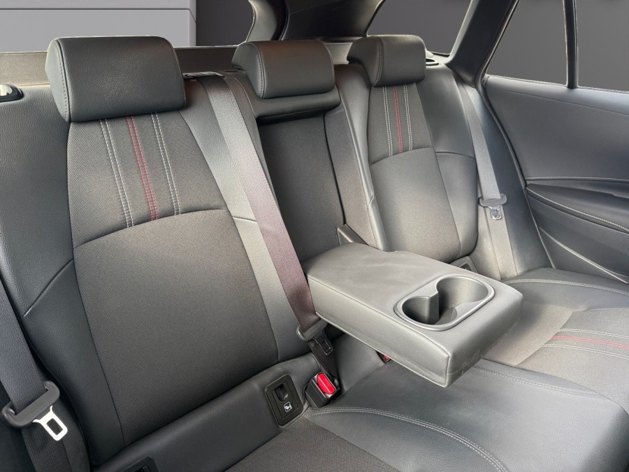 TOYOTA d'occasion COROLLA 2 180H 184H DESIGN TOURING GR SPORT de 2022
