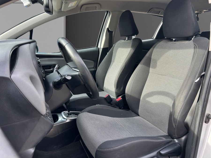 TOYOTA d'occasion YARIS 100H DYNAMIC BUSINESS de 2016 Nord Isère (38)﻿