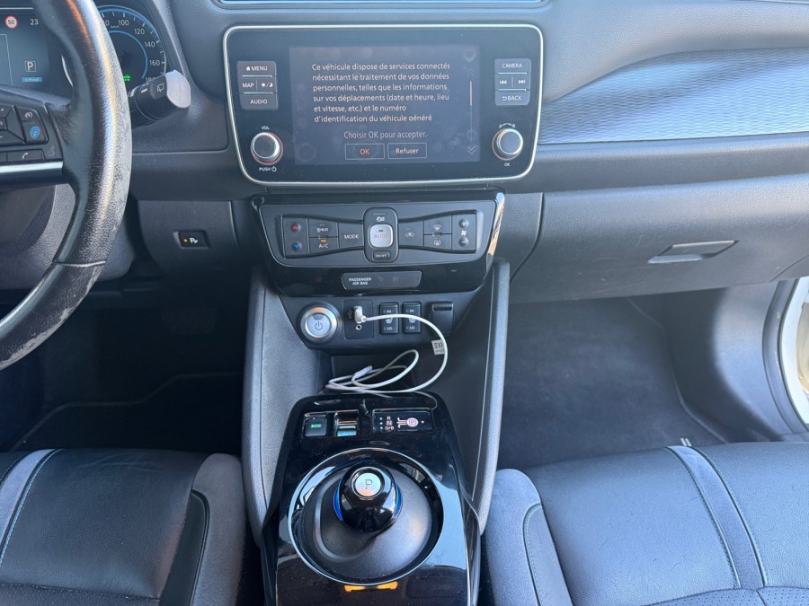 NISSAN d'occasion LEAF ELECTRIQUE 40 KWH TEKNA de 2019 Andrezieux