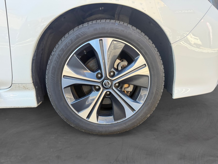 NISSAN d'occasion LEAF ELECTRIQUE 40 KWH TEKNA de 2019 Andrezieux