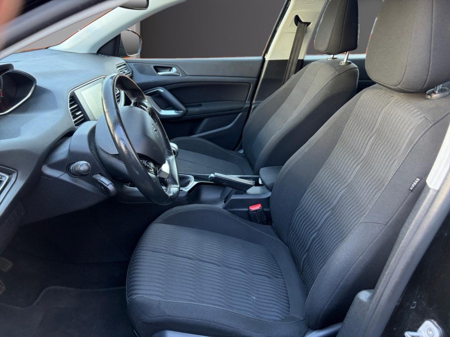 PEUGEOT d'occasion 308 1.6 THP 125ch Active 5p de 2014 Lyon St Priest