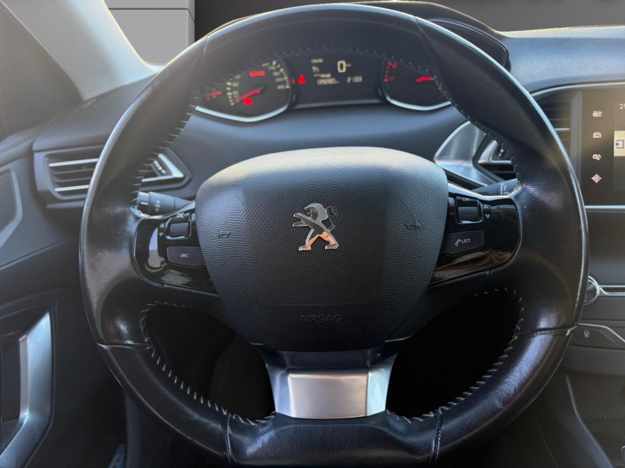 PEUGEOT d'occasion 308 1.6 THP 125ch Active 5p de 2014 Lyon St Priest