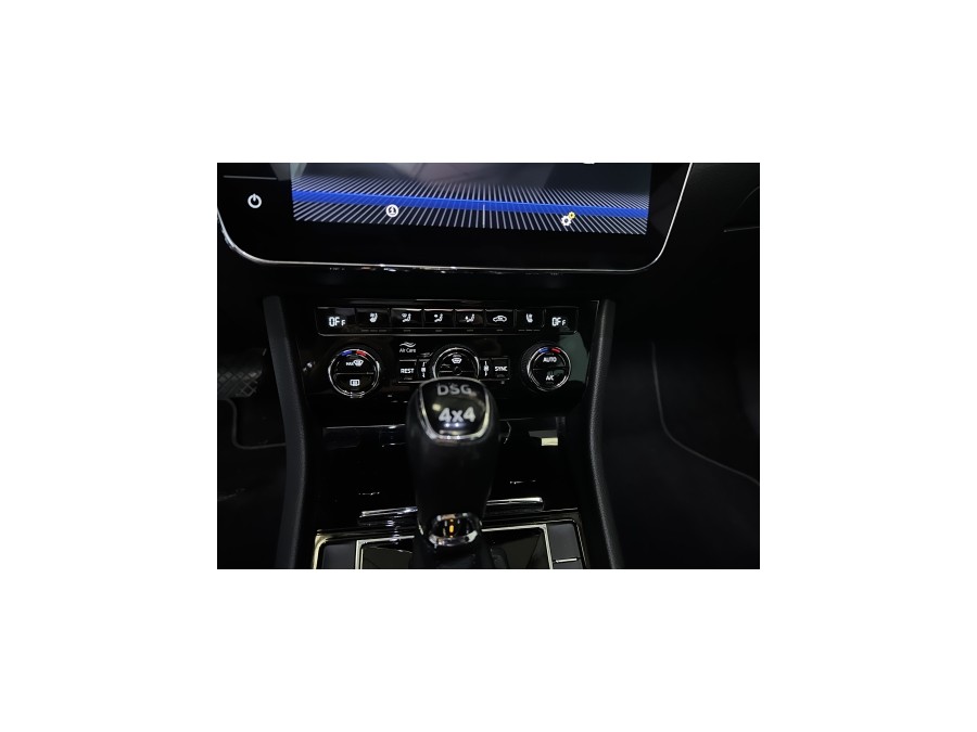 SKODA d'occasion SUPERB III 2 TSI 280 LAURIN ET KLEMENT 4X4 COMBI
