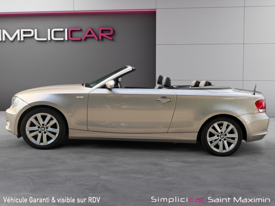 BMW d'occasion 1 DECAPOTABLE 120I EXCLUSIVE BA de 2009 Saint Maximin