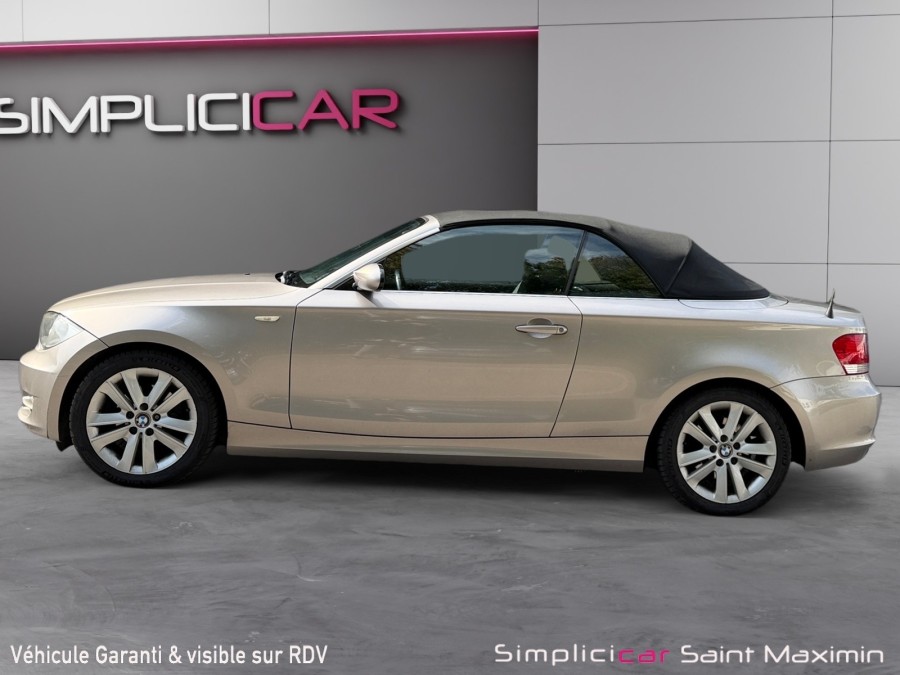 BMW d'occasion 1 DECAPOTABLE 120I EXCLUSIVE BA de 2009 Saint Maximin