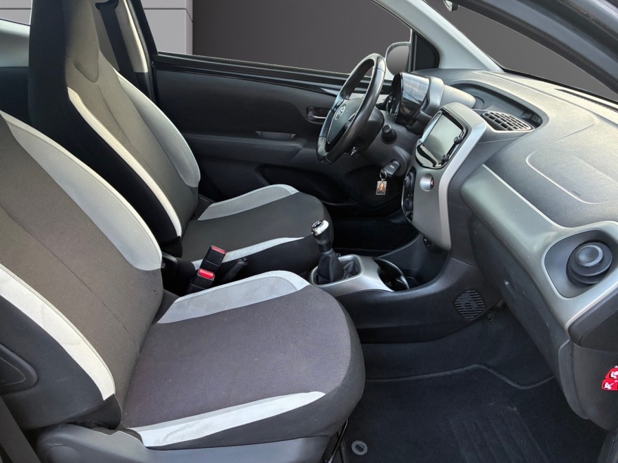 TOYOTA d'occasion AYGO 1.0 VVT-i 69ch x-play 3p de 2018 Nice (06)﻿