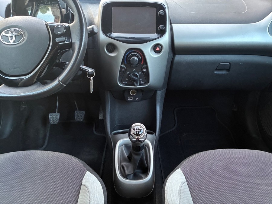 TOYOTA d'occasion AYGO 1.0 VVT-i 69ch x-play 3p de 2018 Nice (06)﻿