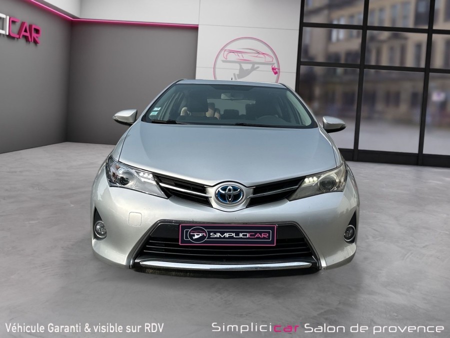 TOYOTA d'occasion AURIS 136H de 2014 Salon de Provence (13)﻿
