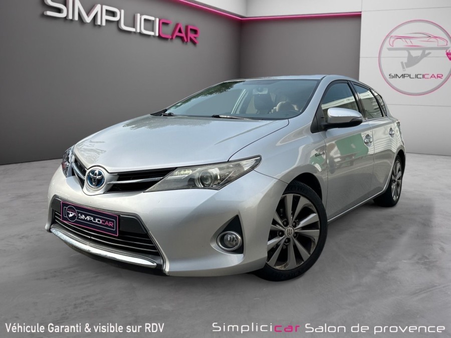 TOYOTA d'occasion AURIS 136H de 2014 Salon de Provence (13)﻿