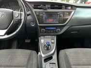 TOYOTA d'occasion AURIS 136H de 2014 Salon de Provence (13)﻿