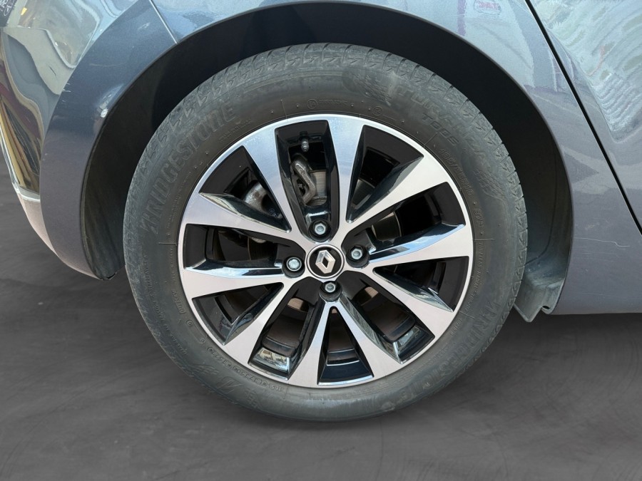 RENAULT d'occasion CLIO 1.6 E-TECH i 16V GPF 145 Hybrid 94 cv Techno