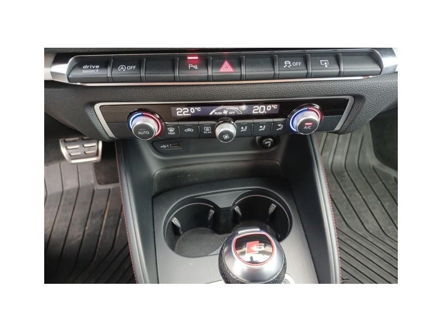 AUDI d'occasion S3 2.0 TFSI 310 S TRONIC de 2017 La Ciotat (13)﻿