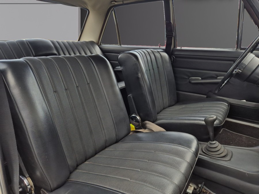 MERCEDES d'occasion 230 230 de 1972 Valence (26)﻿