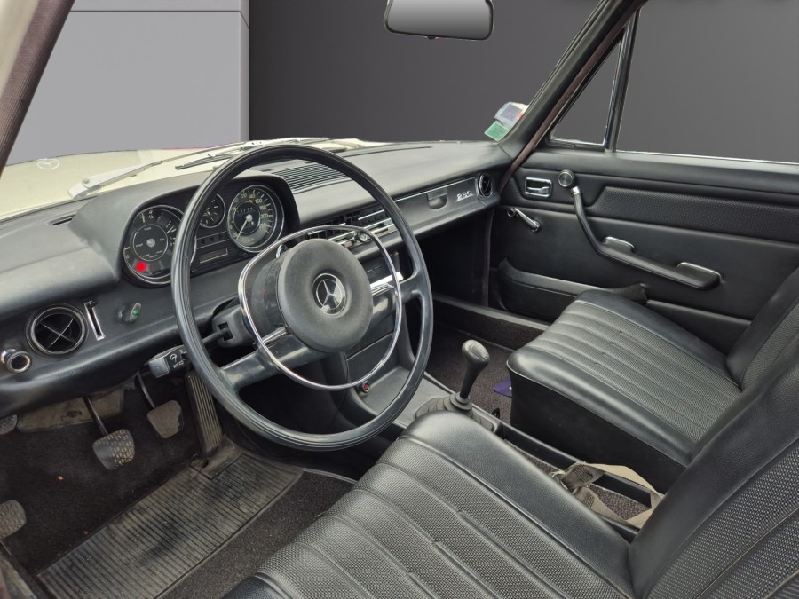 MERCEDES d'occasion 230 230 de 1972 Valence (26)﻿