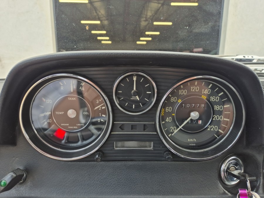 MERCEDES d'occasion 230 230 de 1972 Valence (26)﻿