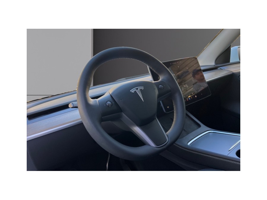 TESLA d'occasion Y Standard RWD de 2024 Paris 17 (75)﻿