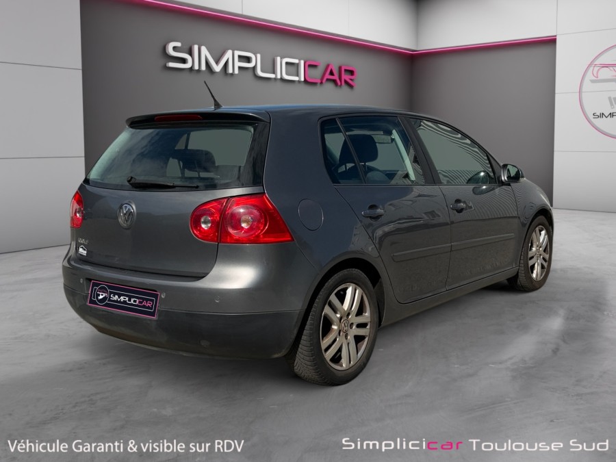 VOLKSWAGEN d'occasion GOLF 1.9 TDI 105ch BlueMotion DPF Confortline