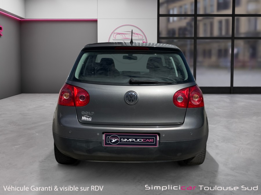 VOLKSWAGEN d'occasion GOLF 1.9 TDI 105ch BlueMotion DPF Confortline