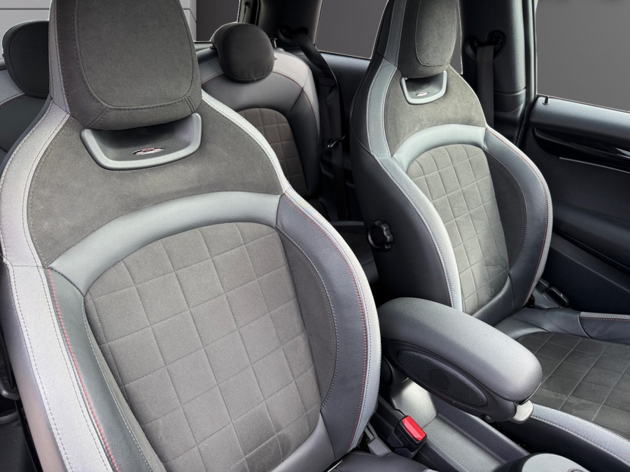 MINI d'occasion MINI JCW 231ch Edition Premium Plus BVA8 de 2022