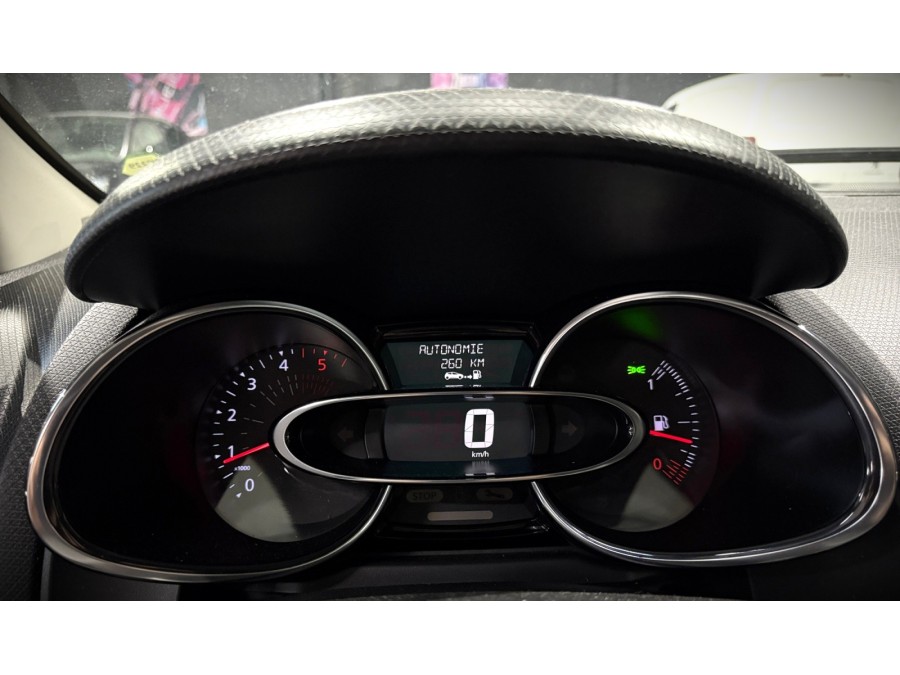 RENAULT d'occasion CLIO IV 1.5 DCI 90 83G ENERGY BUSINESS de 2017
