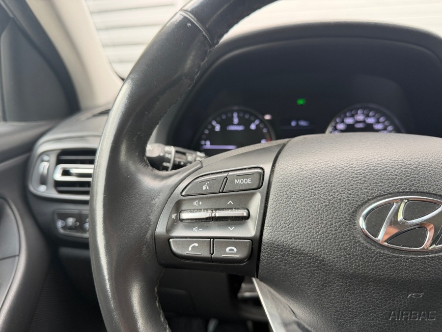 HYUNDAI d'occasion I30 1.6 CRDI 115 CREATIVE PH2 de 2021 Salon de