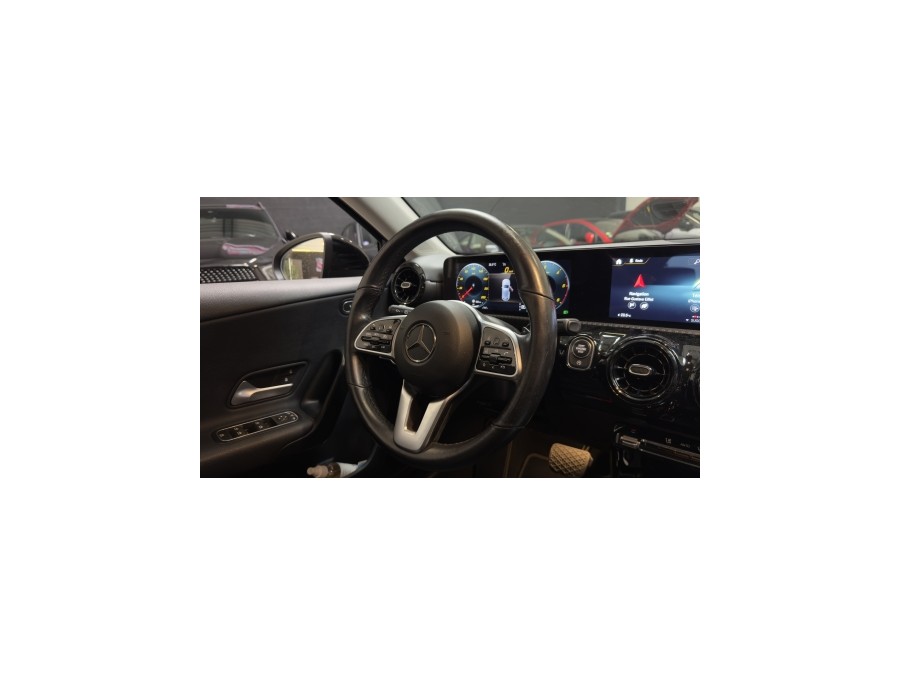 MERCEDES d'occasion A CLASSE A 200 D STYLE LINE AUTO de 2021 Bretigny