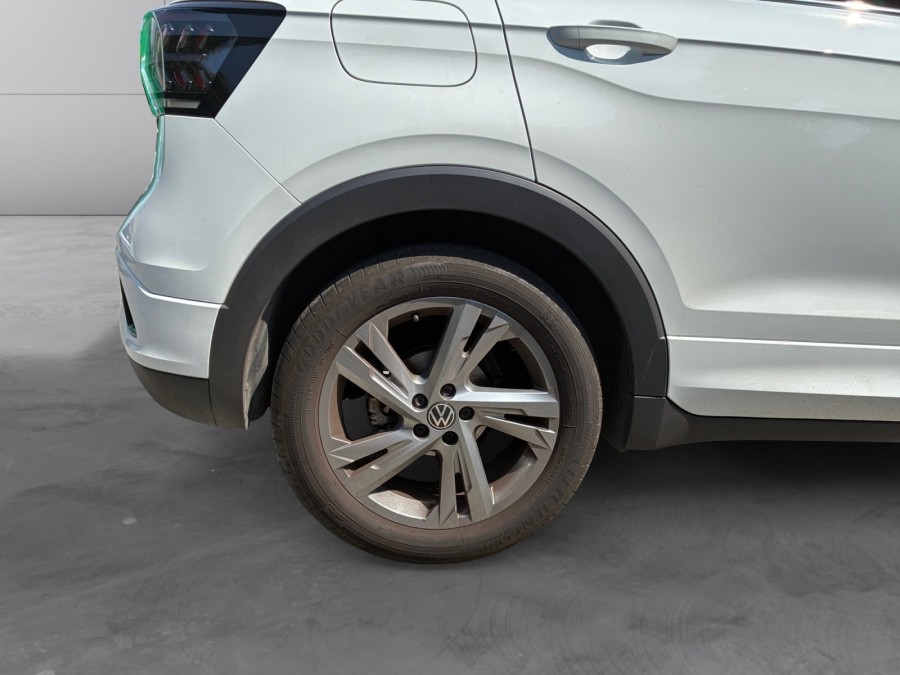 VOLKSWAGEN d'occasion T-CROSS 1.5 TSI 150 R-LINE EDITION  DSG de 2024