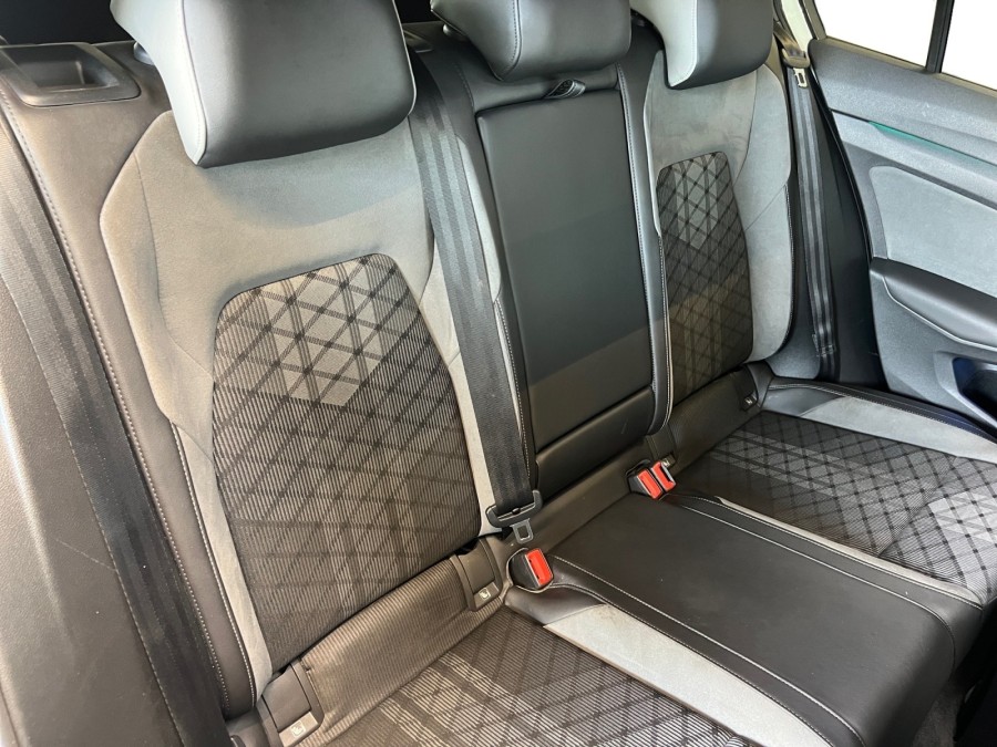 VOLKSWAGEN d'occasion GOLF VIII 1.5 ETSI 150 R-LINE DSG AUTO de 2022
