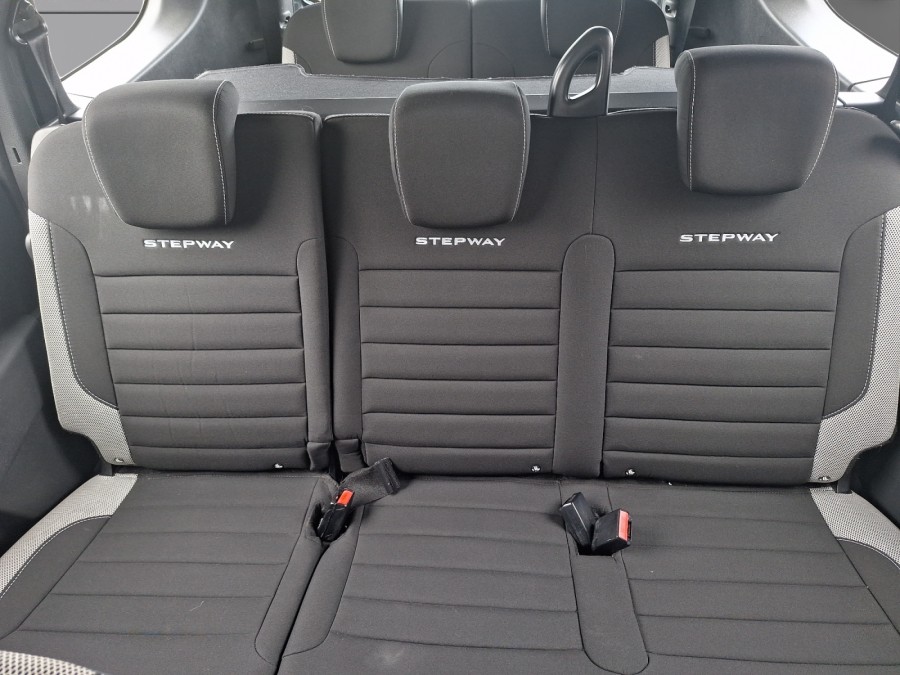 DACIA d'occasion LODGY 1.3 TCe 130ch Stepway 7 places de 2020 Le Puy