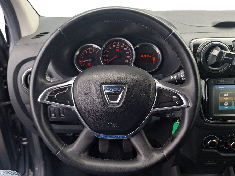 DACIA d'occasion LODGY 1.3 TCe 130ch Stepway 7 places de 2020 Le Puy