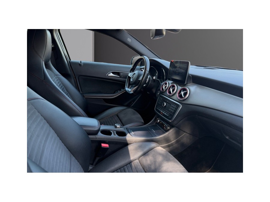 MERCEDES d'occasion GLA 220 d Fascination 7-G DCT A pack AMG de 2016