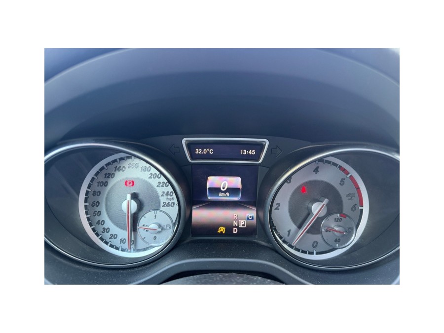 MERCEDES d'occasion GLA 220 d Fascination 7-G DCT A pack AMG de 2016