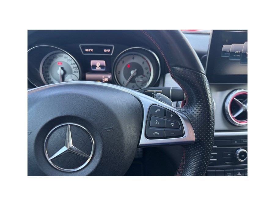 MERCEDES d'occasion GLA 220 d Fascination 7-G DCT A pack AMG de 2016