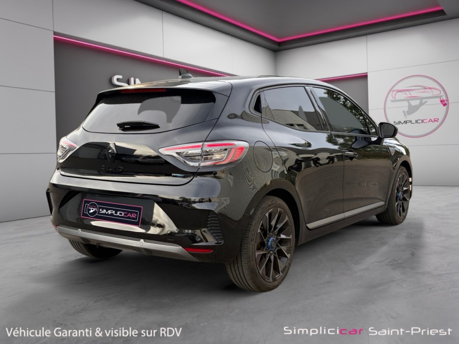 RENAULT d'occasion CLIO 1.6 E-TECH 145 ESPRIT ALPINE de 2025 Lyon St