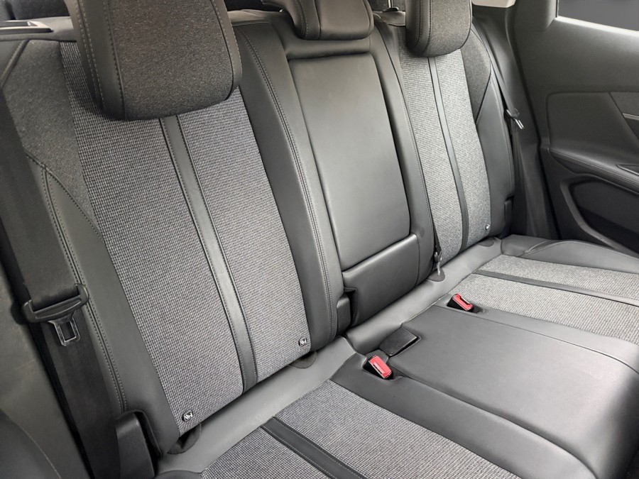 PEUGEOT d'occasion 3008 1.5 BLUE HDI 130 STYLE de 2020 Cannes (06)﻿