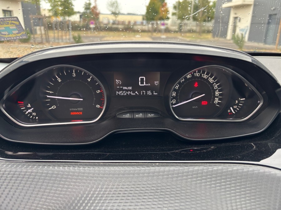 PEUGEOT d'occasion 208 1.6 BlueHDi 100ch Allure S&S 5p de 2015 Lyon