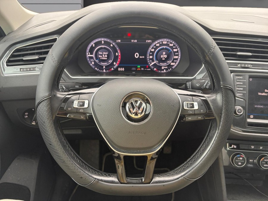 VOLKSWAGEN d'occasion TIGUAN 2.0 TDI 150ch Carat DSG7 de 2017 Lyon St