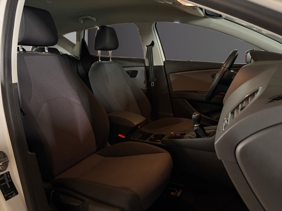 SEAT d'occasion LEON 1.5 TGI 130 STYLE de 2020 Rodez (12)﻿