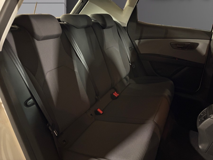 SEAT d'occasion LEON 1.5 TGI 130 STYLE de 2020 Rodez (12)﻿