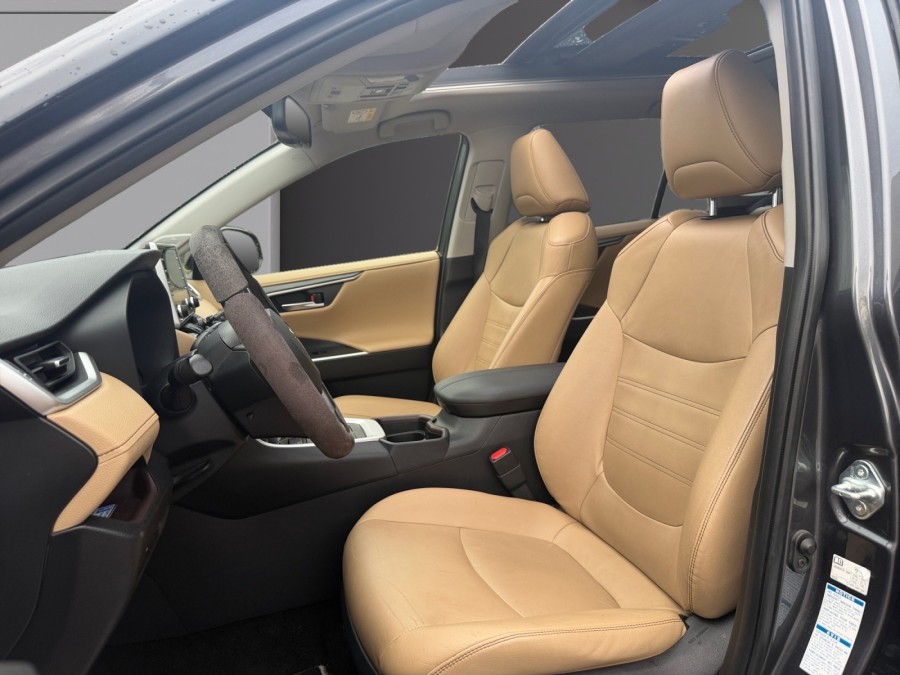 TOYOTA d'occasion RAV4 Hybride 218ch Lounge 2WD MY21 de 2019 Lyon St