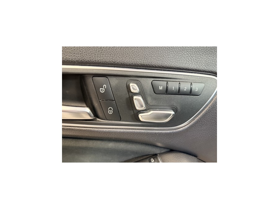 MERCEDES d'occasion CLA SHOOTING BRAKE 220 D STARLIGHT EDITION AUTO