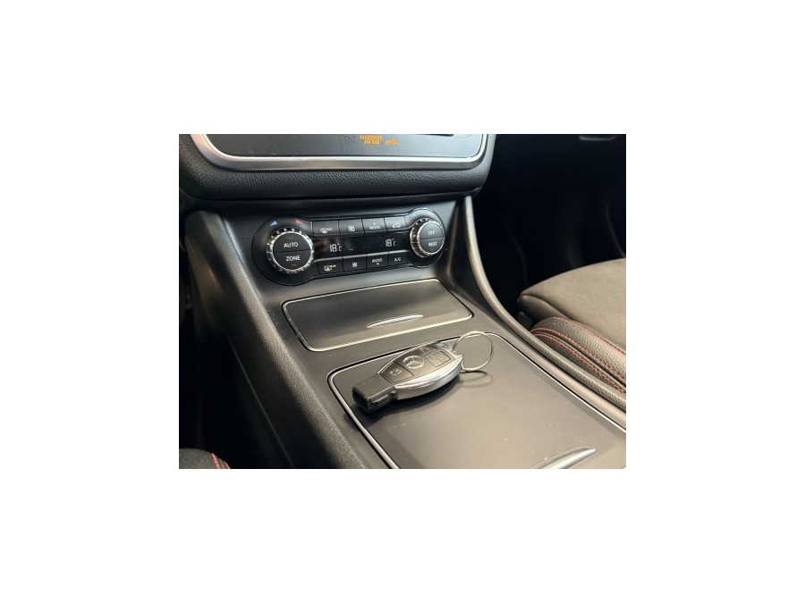 MERCEDES d'occasion CLA SHOOTING BRAKE 220 D STARLIGHT EDITION AUTO