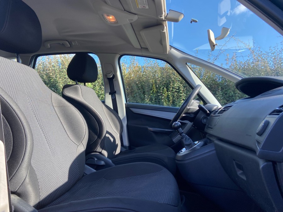 CITROEN d'occasion C4 PICASSO 1.6 HDI 110 MILLENIUM de 2012 Brest